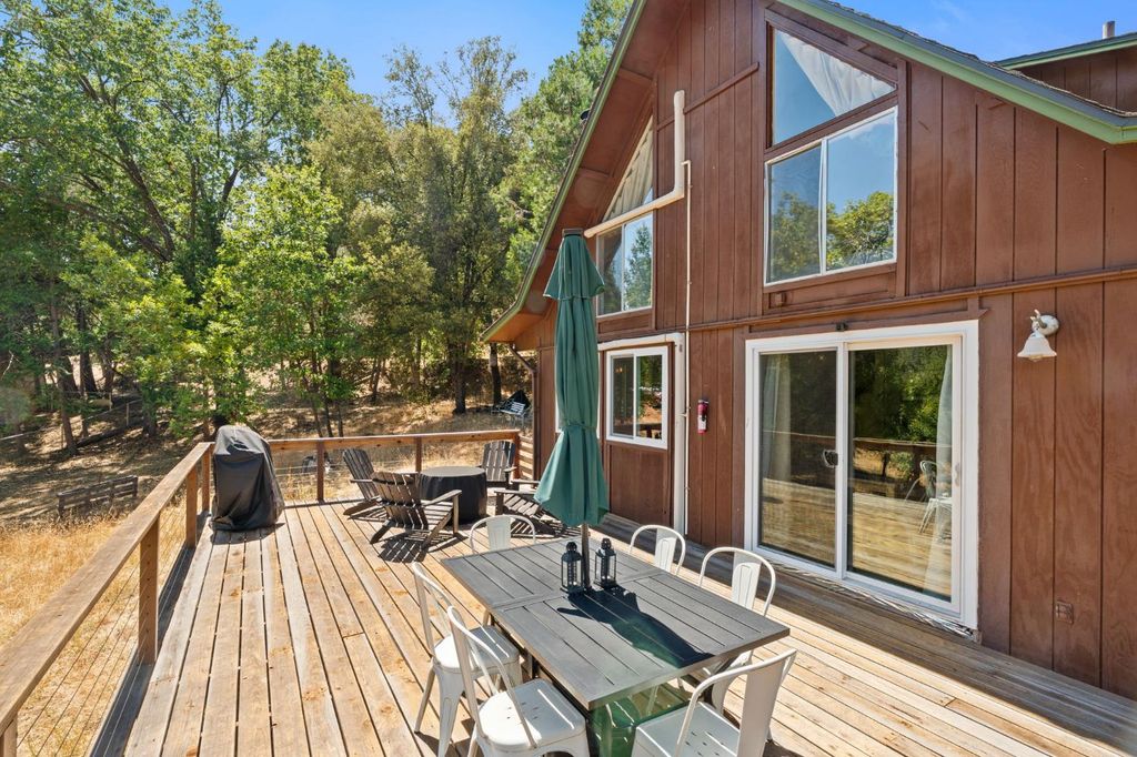 Image 36 of property listing at 5570 Grayling Road, Mariposa, CA 95338