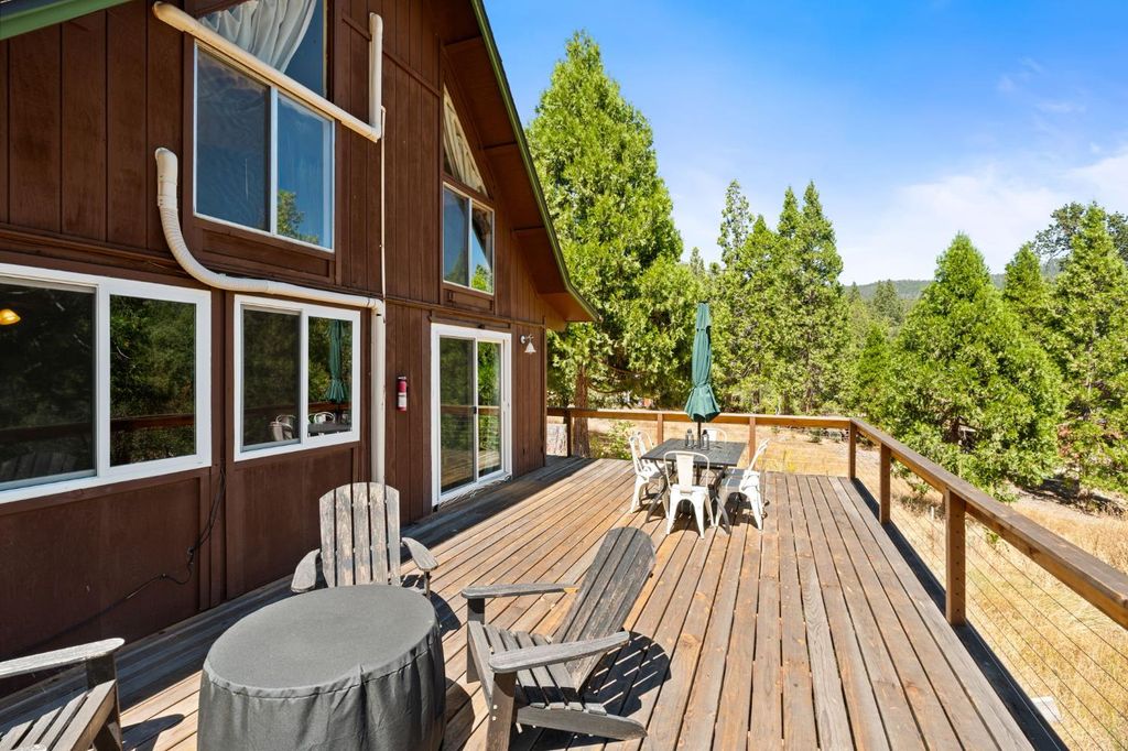 Image 40 of property listing at 5570 Grayling Road, Mariposa, CA 95338