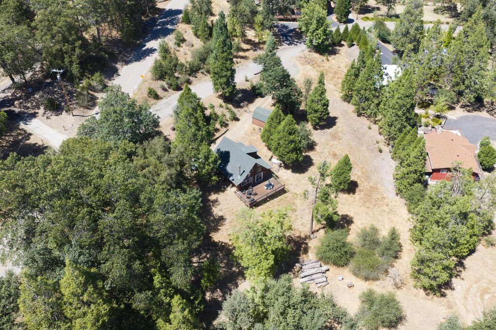 Image 47 of property listing at 5570 Grayling Road, Mariposa, CA 95338