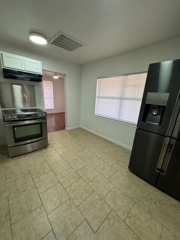 3110 Roby Street, Dallas, TX 75215