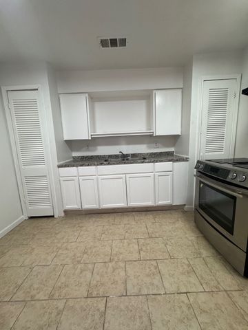 3110 Roby Street, Dallas, TX 75215