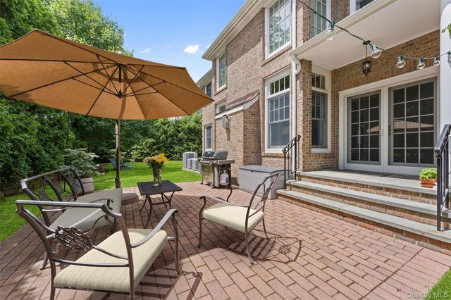 1 Cambridge Court, New Rochelle, NY 10804