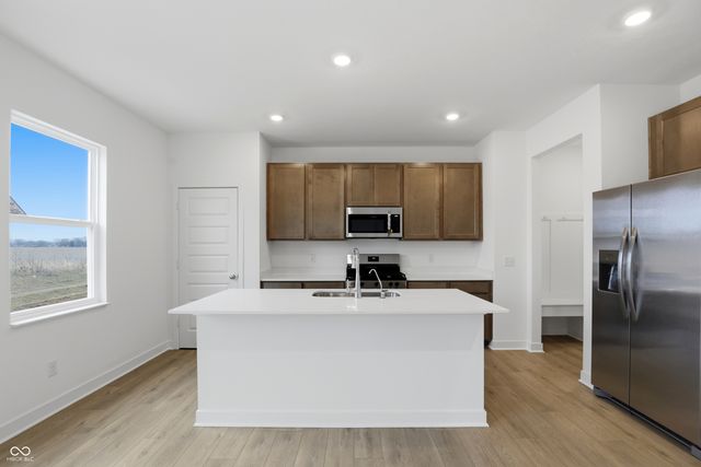 1902 W Addison Drive, Greenfield, IN 46140