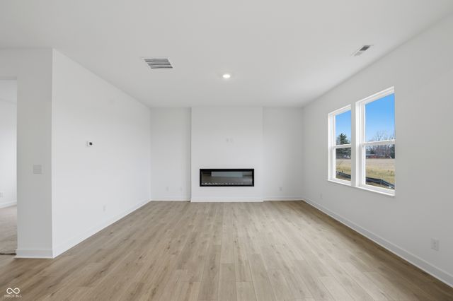 1902 W Addison Drive, Greenfield, IN 46140