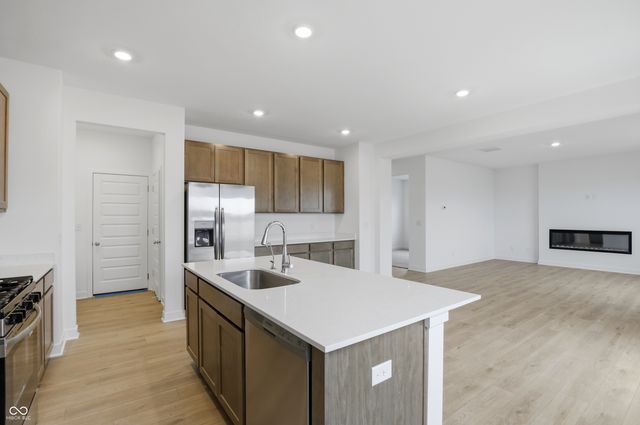 1902 W Addison Drive, Greenfield, IN 46140