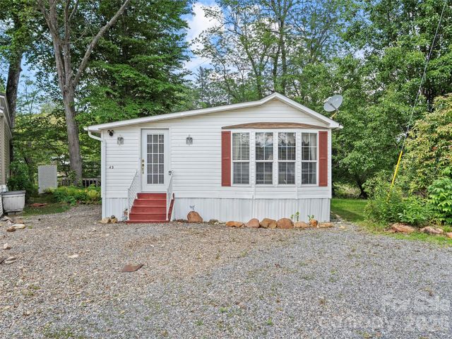 43 Pike Point, Waynesville, NC 28785