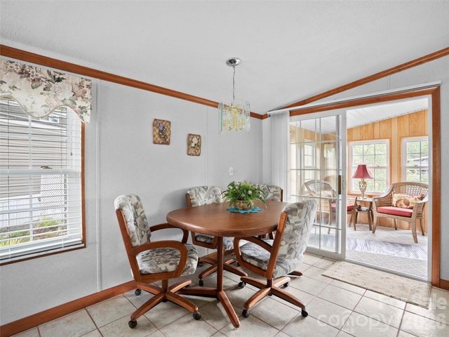 43 Pike Point, Waynesville, NC 28785