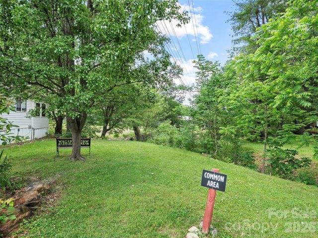 43 Pike Point, Waynesville, NC 28785