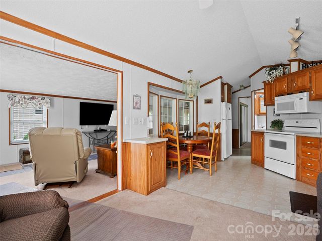 43 Pike Point, Waynesville, NC 28785