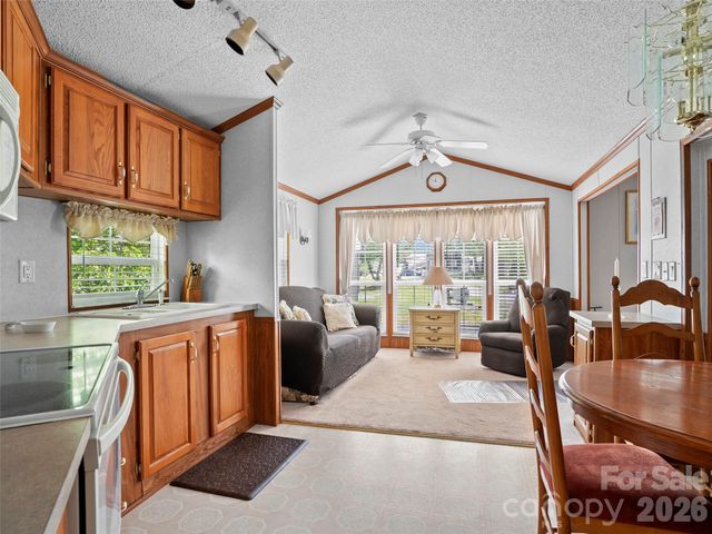 43 Pike Point, Waynesville, NC 28785