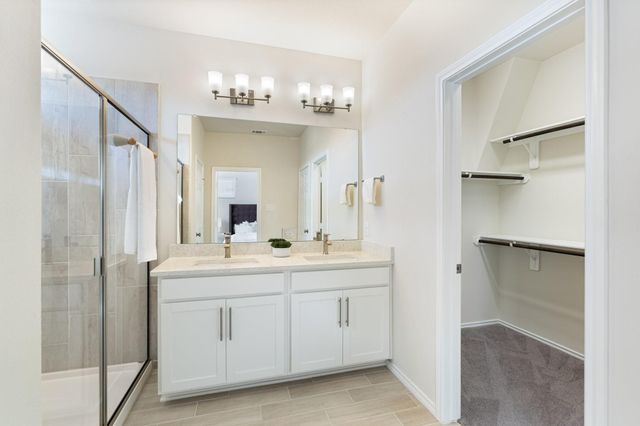 3235 Longleaf Meadows Drive, Houston, TX 77063