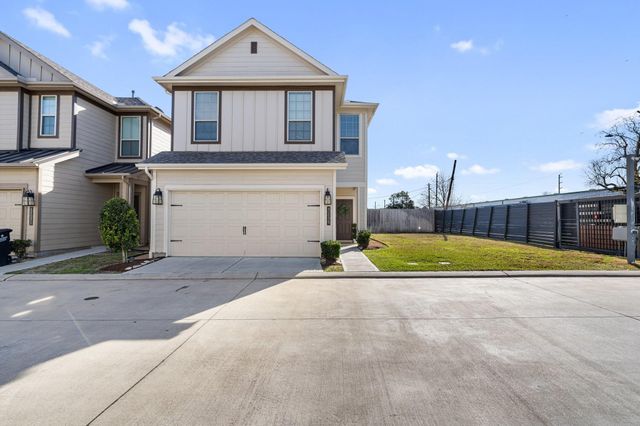 3235 Longleaf Meadows Drive, Houston, TX 77063