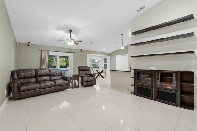 130 E BAHAMA ROAD, Winter Springs, FL 32708