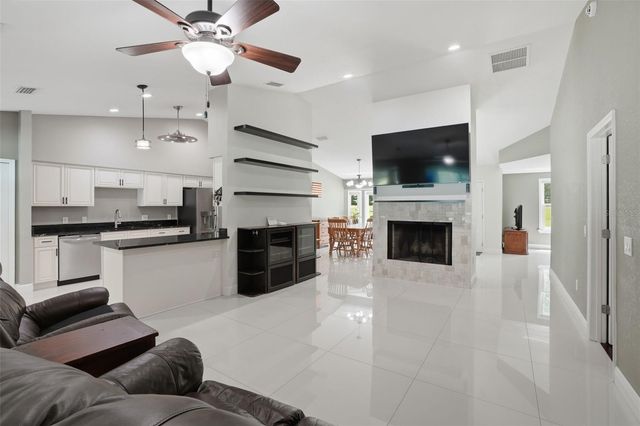 130 E BAHAMA ROAD, Winter Springs, FL 32708