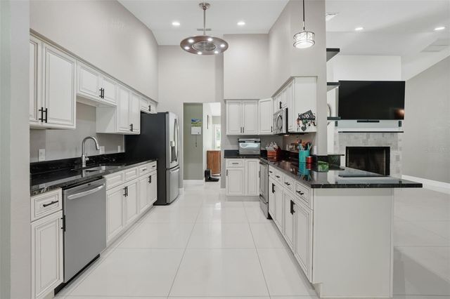 130 E BAHAMA ROAD, Winter Springs, FL 32708