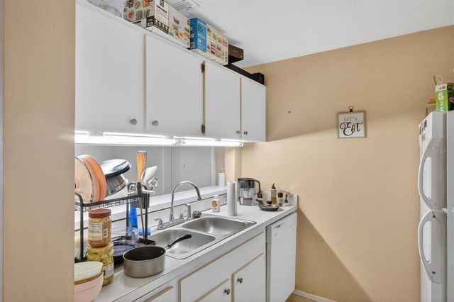 4000 SW 23RD STREET 3-302, Gainesville, FL 32608