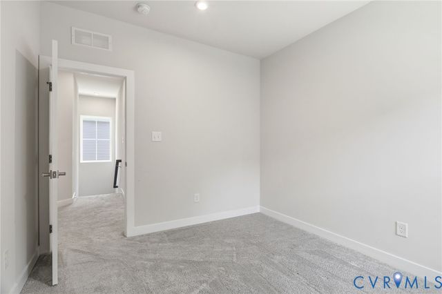 6532 Vischer Rd, Richmond, VA 23225