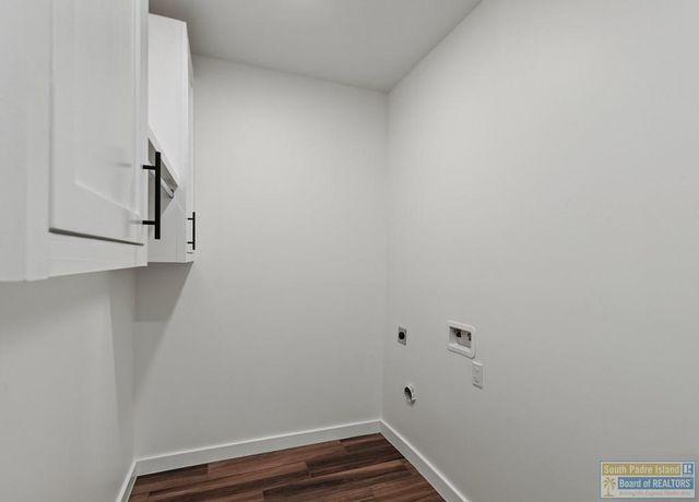 111 Heron Dr., Los Fresnos, TX 78566