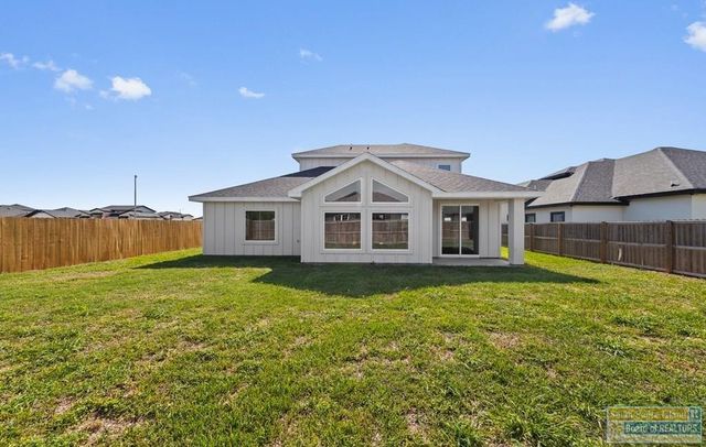 111 Heron Dr., Los Fresnos, TX 78566