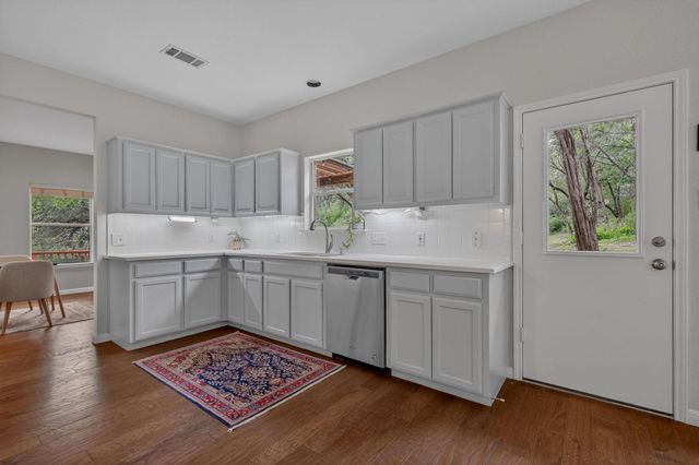 8910 Spicebrush DR, Austin, TX 78759