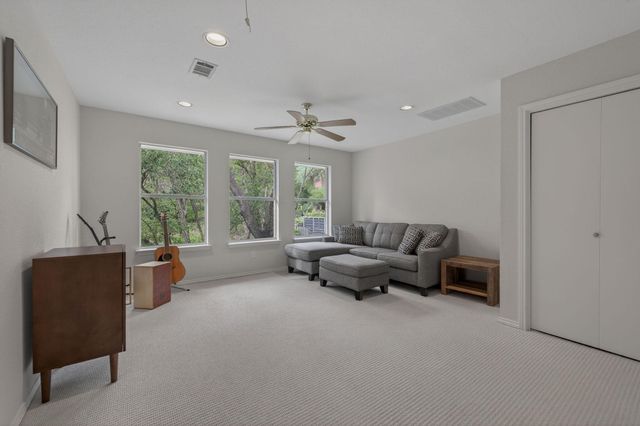 8910 Spicebrush DR, Austin, TX 78759
