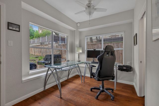 8910 Spicebrush DR, Austin, TX 78759