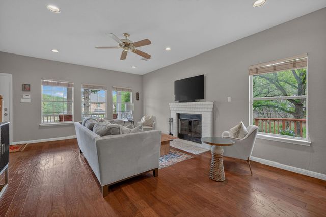8910 Spicebrush DR, Austin, TX 78759
