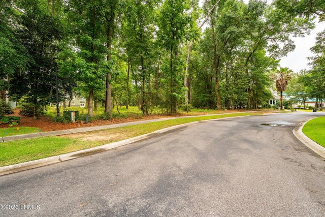 106 Palmetto Place, Beaufort, SC 29902