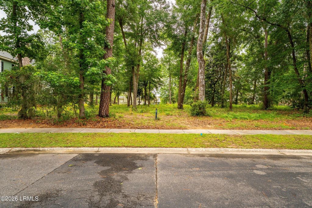 106 Palmetto Place, Beaufort, SC 29902