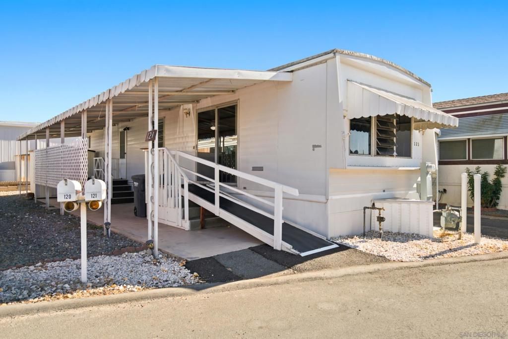 410 S 1st Street 121, El Cajon, CA 92019 — exterior