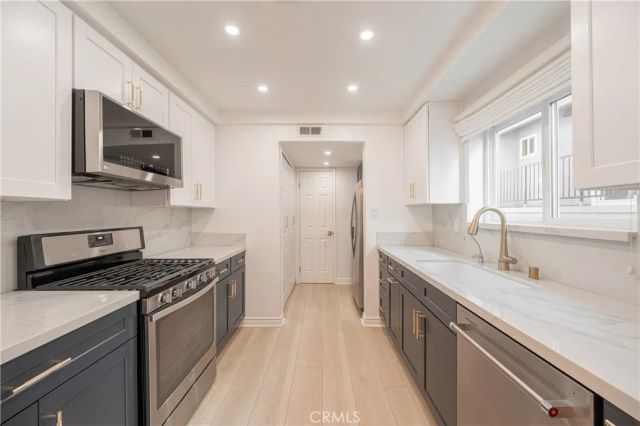 544 E Cypress D, Burbank, CA 91501