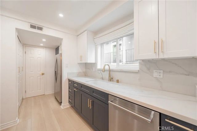 544 E Cypress D, Burbank, CA 91501