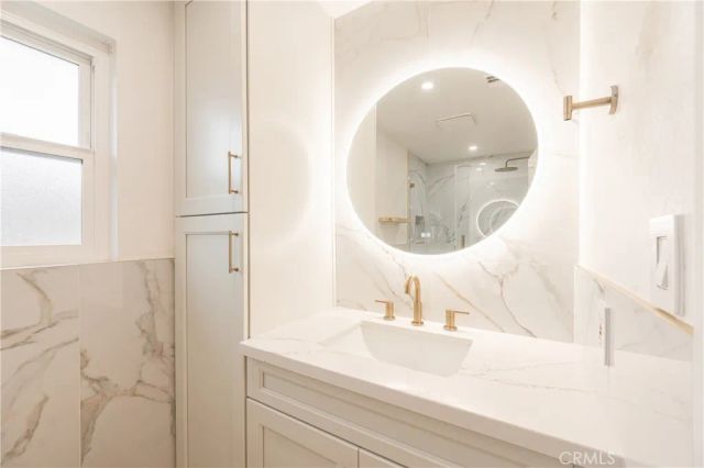 544 E Cypress D, Burbank, CA 91501