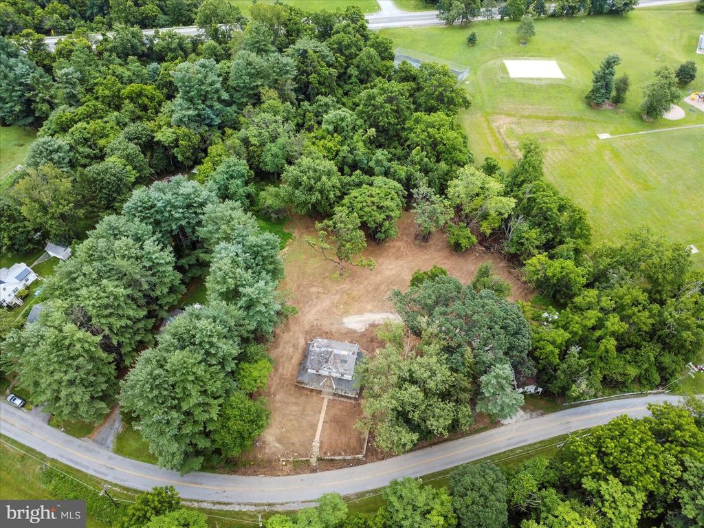 3305 GAPLAND RD, Rohrersville, MD 21779