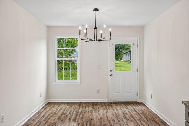 117 21st Ave, W, Springfield, TN 37172