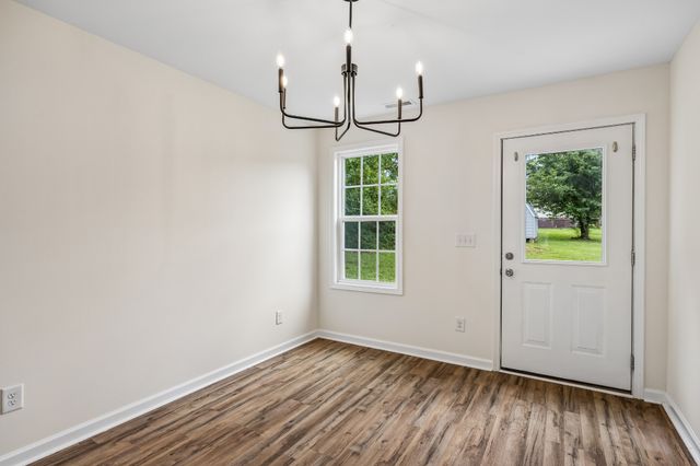 117 21st Ave, W, Springfield, TN 37172