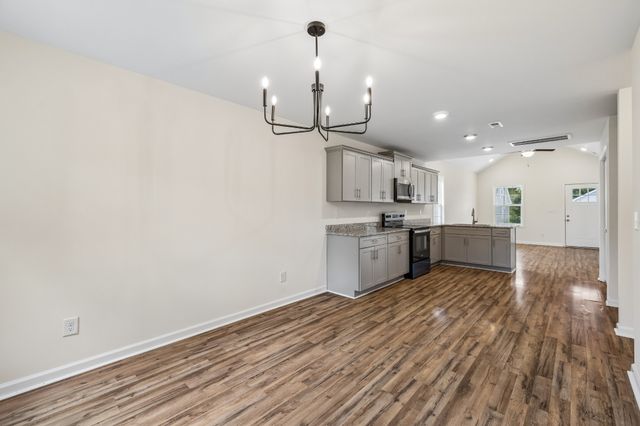 117 21st Ave, W, Springfield, TN 37172