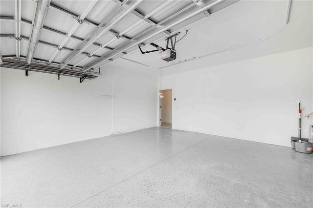 2179 Yellowfin CIR, Naples, FL 34114