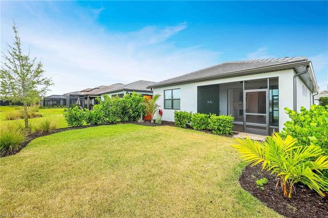 2179 Yellowfin CIR, Naples, FL 34114