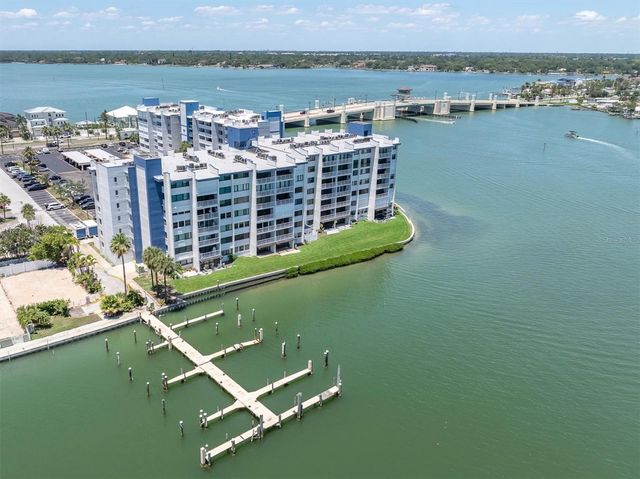 450 TREASURE ISLAND CAUSEWAY 102, Treasure Island, FL 33706