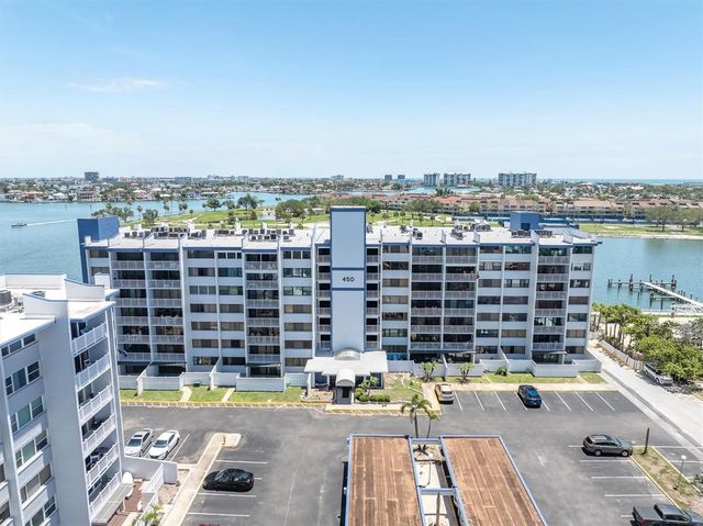 450 TREASURE ISLAND CAUSEWAY 102, Treasure Island, FL 33706