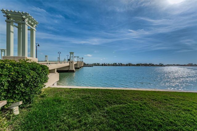 450 TREASURE ISLAND CAUSEWAY 102, Treasure Island, FL 33706