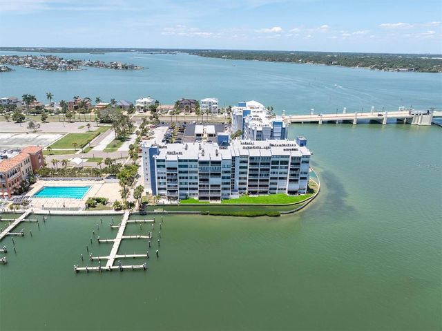 450 TREASURE ISLAND CAUSEWAY 102, Treasure Island, FL 33706