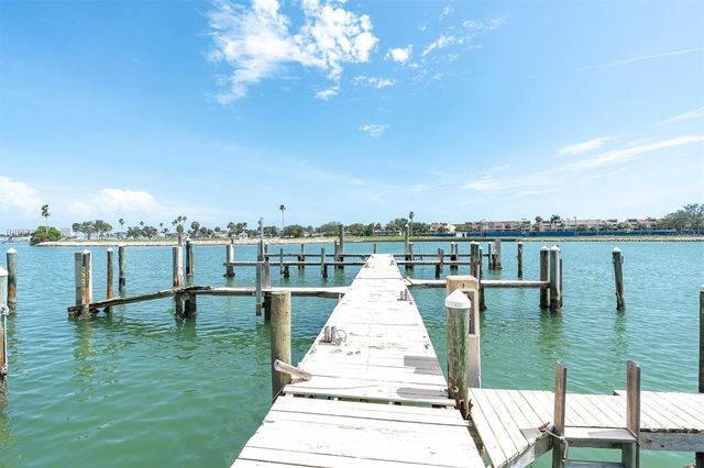 450 TREASURE ISLAND CAUSEWAY 102, Treasure Island, FL 33706
