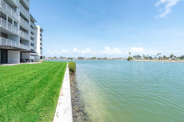 450 TREASURE ISLAND CAUSEWAY 102, Treasure Island, FL 33706