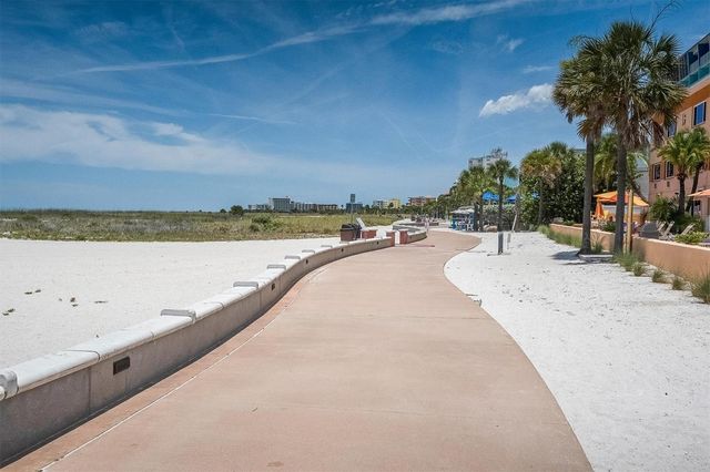 450 TREASURE ISLAND CAUSEWAY 102, Treasure Island, FL 33706