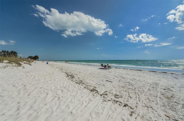 450 TREASURE ISLAND CAUSEWAY 102, Treasure Island, FL 33706