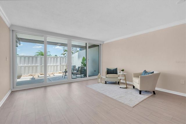 450 TREASURE ISLAND CAUSEWAY 102, Treasure Island, FL 33706