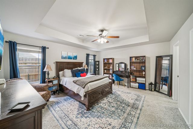 37 E Fairlane Place, Sapulpa, OK 74066