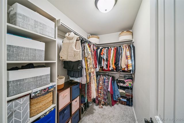 37 E Fairlane Place, Sapulpa, OK 74066